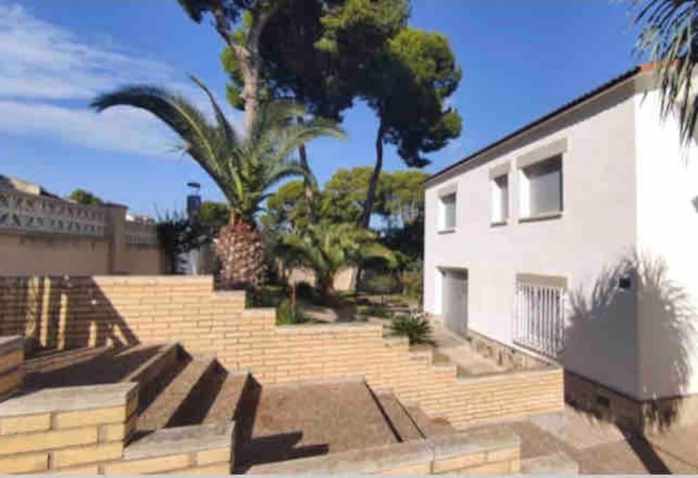 הוילה Casa La Pineda Salou, Playa Y Port Aventura מראה חיצוני תמונה